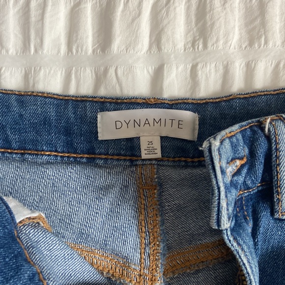 Dynamite high rise jean shorts size 25 - Picture 2 of 4